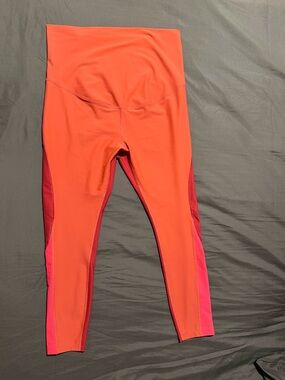 Old Navy High-Rise Colorblock Leggings